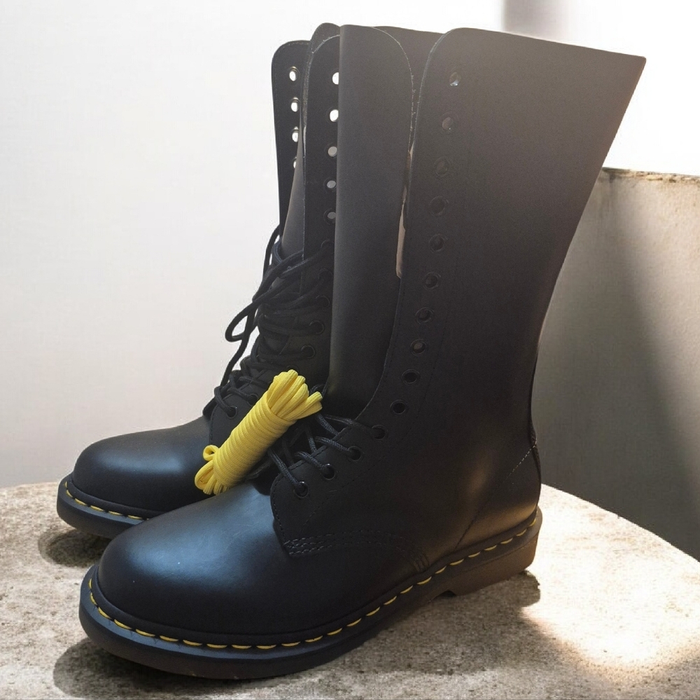 Doc Martens Black Leather Calf Lace-Up Boots, New no Box Grunge 90s Goth - Picture 3 of 7